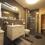 Tor Zum - Neubau Mit Sauna, Fahrstuhl Und Tiefgarage Апартаменты